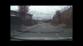 UK DASHCAM CRASH ROUNDABOUT