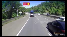 caravan vs truck