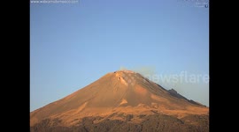 Newsflare Edit - UFO spotted over Popocatepetl volcano