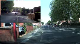 Uninsured Motorbike pulls wheelie in residential street - Dashcam