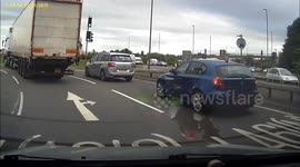 Payne's Dairies lorry driving dangerous at hornbridge roundabout Chesterfield