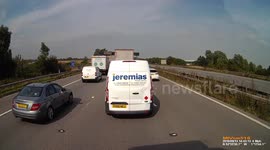 M1 J21 Foreign lorry crash 13 Sep 16