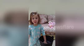 Dad tells toddler he's eaten all her Halloween treats, she reacts badly