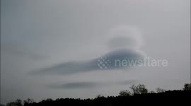 Clouds that look like UFOs, Rare phenomenon on sky