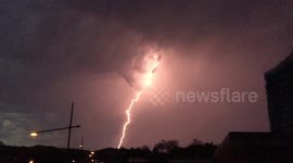 Stunning lightning storm caught on camera over Brisbane