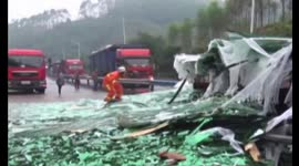 Lorry transporting 36 tonnes of glass involved in nasty accident