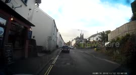 Impatient Mercedes Driver in near miss - Dash Cam