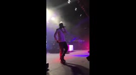 travis scott makes VCU student jump into the pit