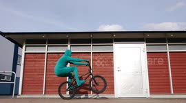 Greensuit Funny Viral with Tricks on BMX Bike