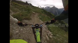 One rocksession - Two Crahses - Downhill