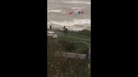 @Kent_999s sea rescue east cliffs https://t.co/otXArw93cx