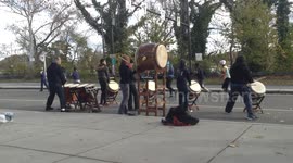 Drumming Up Encouragement for Philadelphia Marathoners 2016