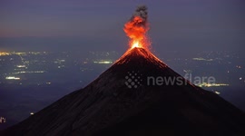 Volcan de Fuego erupts in stunning timelapse video