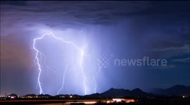 Timelapse of intense lightning over Tucson, Arizona