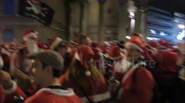 Santacon 2013: Santa Jumps Of Scaffolding