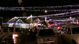 Wakefield Court Winter Wonderland Christmas Lightshow V13442
