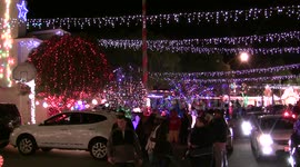 Wakefield Court Winter Wonderland Christmas Lightshow V13447
