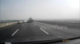 Dramatic car crash in Taiwan