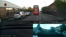 Idiot Nearly crashes in to a Bus and Vehicle while overtaking. London Nissan HY03WMC.