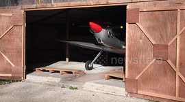 Aircraft Fanatic Who Always Wanted To Fly In A Spitfire Built The Plane In His GARAGE