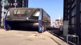 China's 'futuristic elevated bus' abandoned