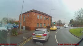 Mercedes car Vs Mercedes Sprinter