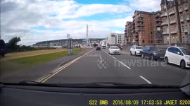 Dangerous BMW overtake
