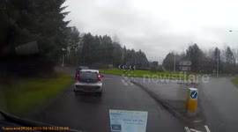 No lane discipline