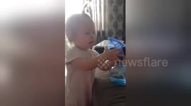 Newsflare Edit - Baby splash water )))