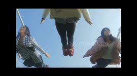 Mannequin Challenge on world's highest glass-bottom bridge in China
