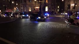 Newsflare Edit - Royal family escorted to Buckingham Palace for Christmas lunch