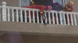 Firefighters rescue a toddler stuck his head in guardrail