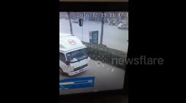 Biker Crashes into a small truck and gets a lift in xuzhou,Jiangsu,China