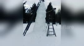 Newsflare Edit - How you build a snowman in Canada (16ft)