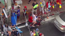 THE BEST SONGKRAN VIDEO - THE WORLDS BIGGEST WATER FIGHT - THAILAND TRAVEL