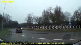 Dangerous slow merge onto motorway, Narrowly avoided collision