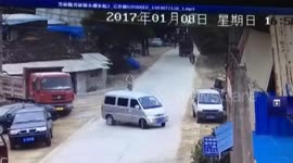 Out of control Vans fantastic unintentional Drift in southern China