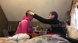 Woman surprises cancer-suffering mother by shaving her head