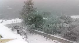 Heavy snow hits south Greece for the first time in ten years