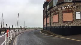 Blakeney, Norfolk prepares for possible flooding