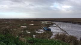 Blakeney, Norfolk prepares for possible flooding