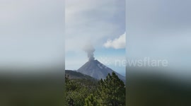 Newsflare Edit - Erupcion Volcan de Colima 15-01-2017