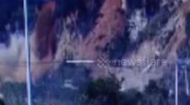 Minibus miraculously escapes being buried in landslide in southeast China