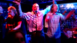 Vinnie Jones Singing in Pub