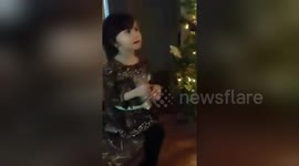 Girl, 4, sings Ed Sheeran song with her dad