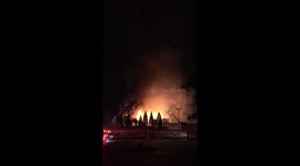 This lynnwood fire just keeps spreading https://t.co/6IOaNRHX8b