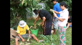 Kachin Student Prepare Dinner