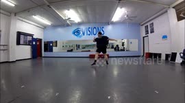 'Plus-size' dancer shows ballet is for 'everyone'