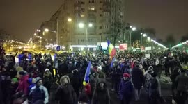 Thousands march in Bucharest against Government plans to decriminalise small-scale corruption