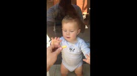 CUTE BABY BOY TRIES TO EAT CHEETO THRU GLASS DOOR MUST WATCH****